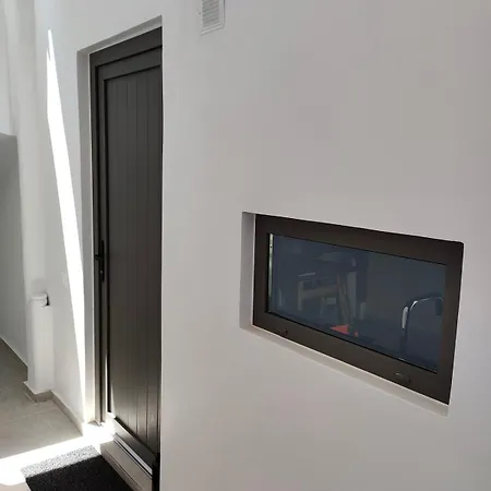 Apartment Hideout