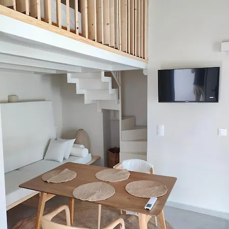 Apartment Hideout Adamantas (Milos)